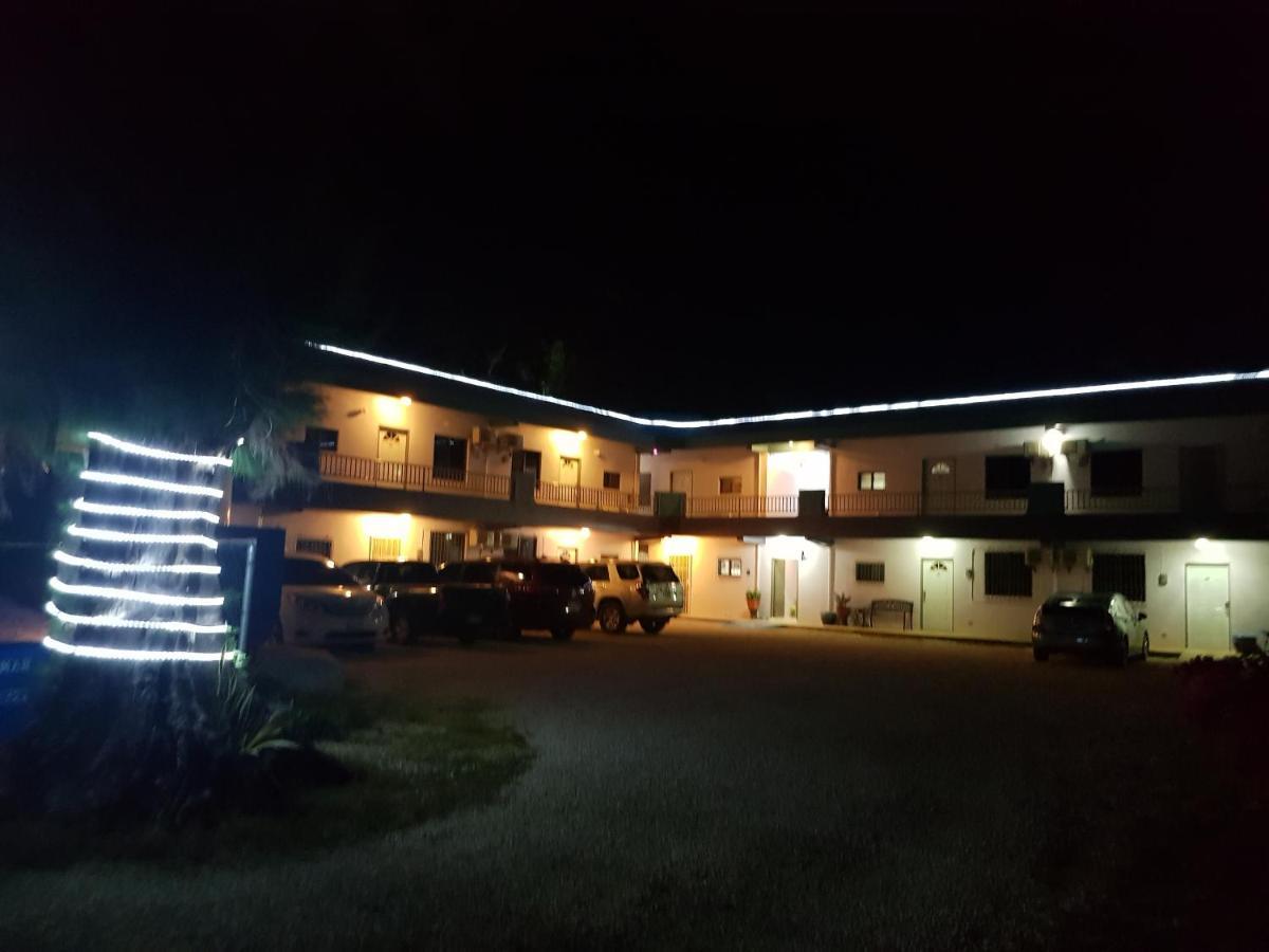 Lee'S Comfort House Chalan Kanoa Exterior photo